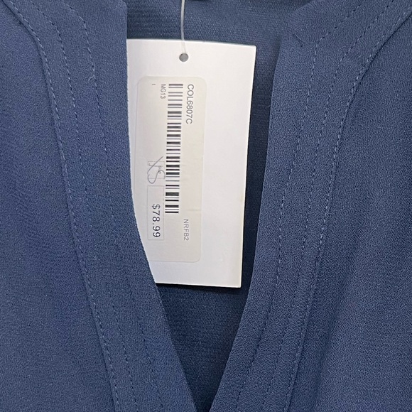 Business Casual V Neck Dress with Waist Tie
New With Tags - Picture 5 of 5